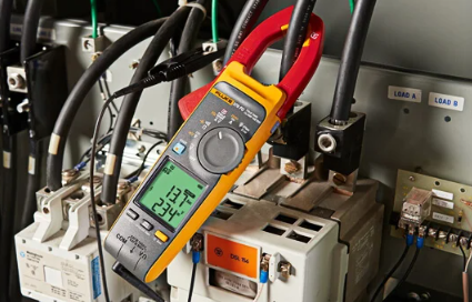 Clamp-on ammeter measurement