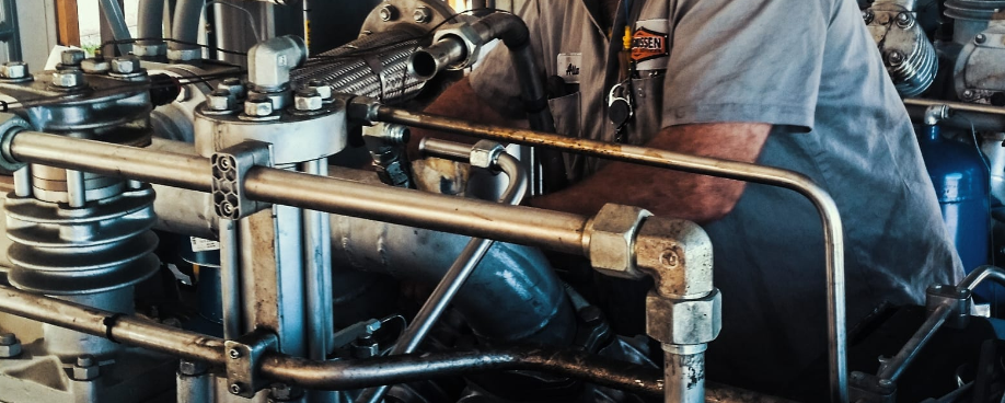 Industrial compressor cooling system