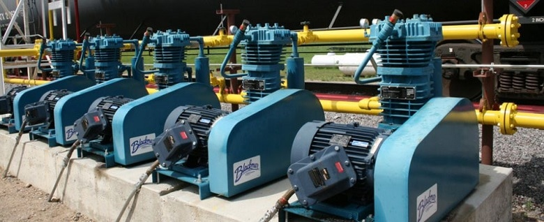 Industrial compressor installation