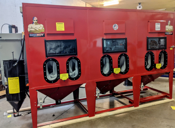 Sandblasting cabinet